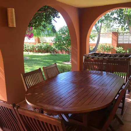 Casa Buganvilla Дом отдыха Альмарда