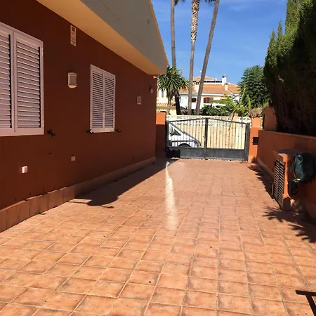 Semesterbostad Casa Buganvilla